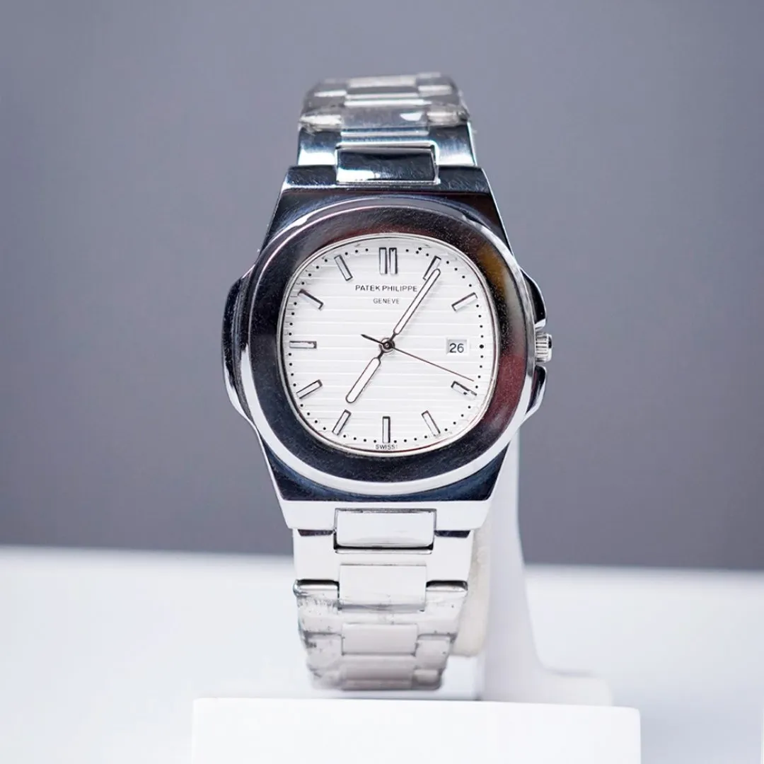 Patek Philippe Nautilus – Superlative Finish Luxury Watch | White Dial